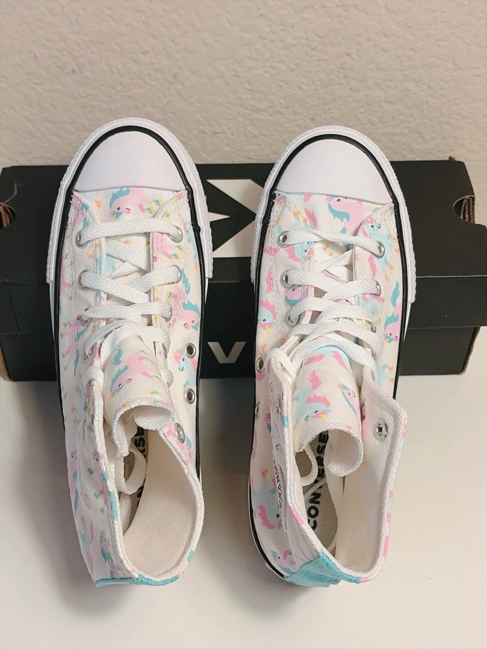 Converse Chuck Taylor All Star Unicorn High Top Junior Size 4 White Multi 669816